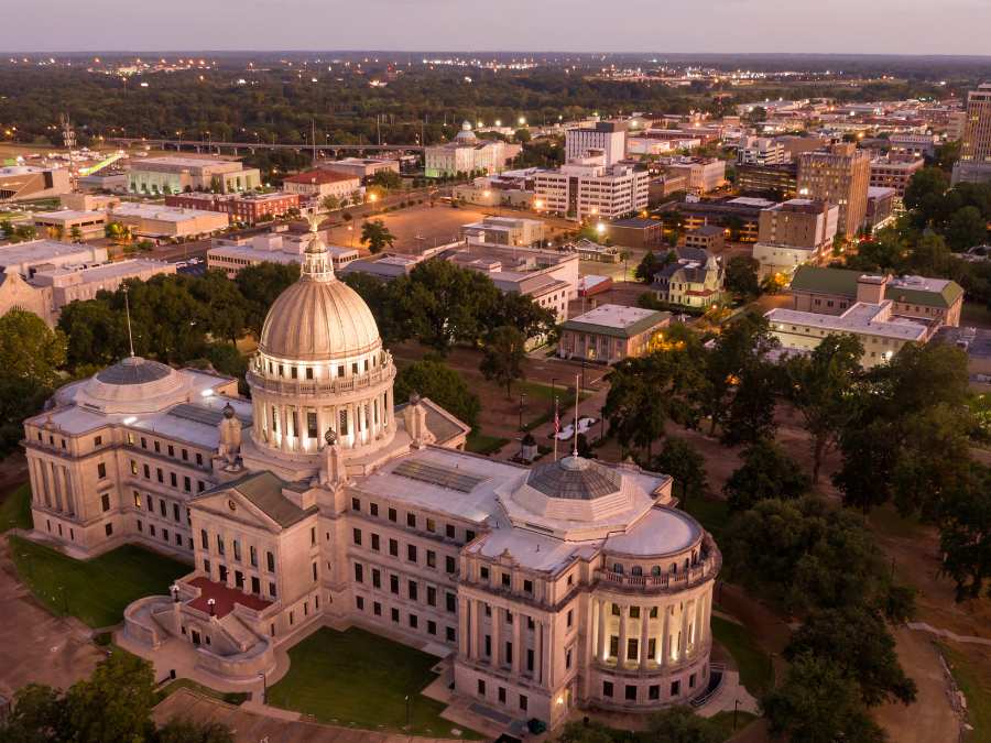 Mississippi - cheapest states to live in