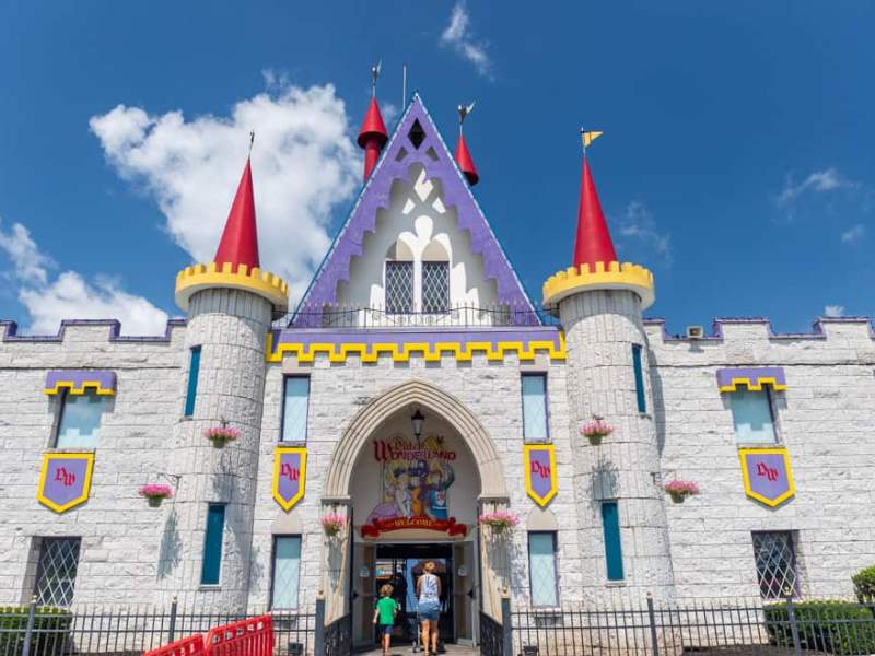 Pennsylvania Dutch Wonderland (2)