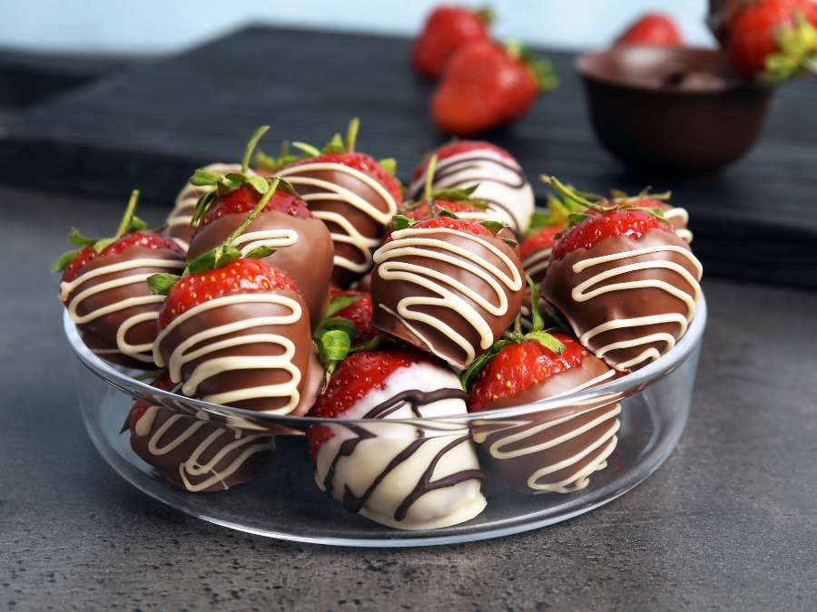 Chocolate-Covered Strawberries - Valentine’s Day Sweets