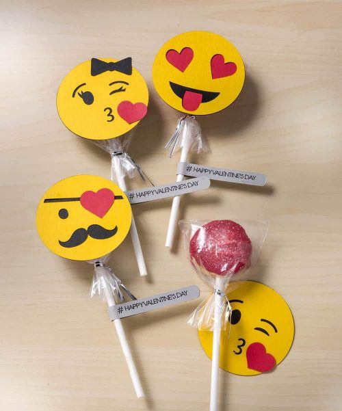Emoji - children's Valentine's day cards idea