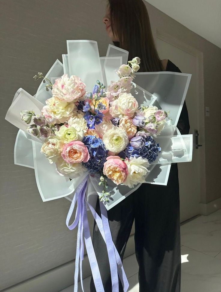 Luxurious Layers - Best Flowers for Valentine's Day
