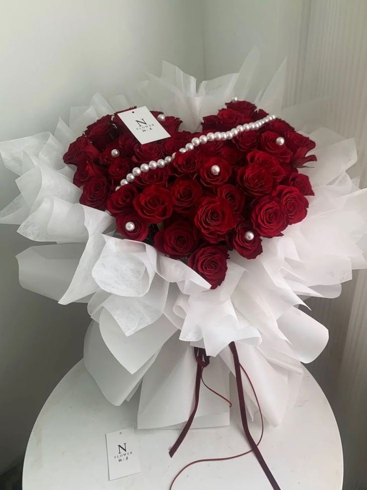 Red Roses Bouquet  - best flowers for valentine's day