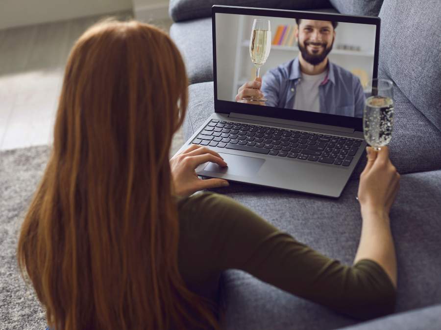 Schedule a Virtual Dinner Date - Romantic Things For Valentine's Day