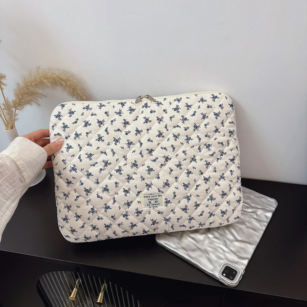 Best Quilted Laptop Bag – Chic Flower Print Sleeve 11 14 15 Inch 2026 - Image 5